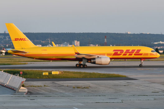 avion dhl